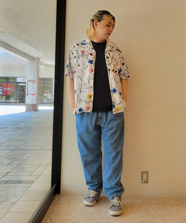 BEAMS HEARTのBEAMS HEART / バルーン デニム イージー パンツを使ったコーディネートを紹介します。｜Rakuten Fashion(楽天ファッション／旧楽天ブランドアベニュー)6080932