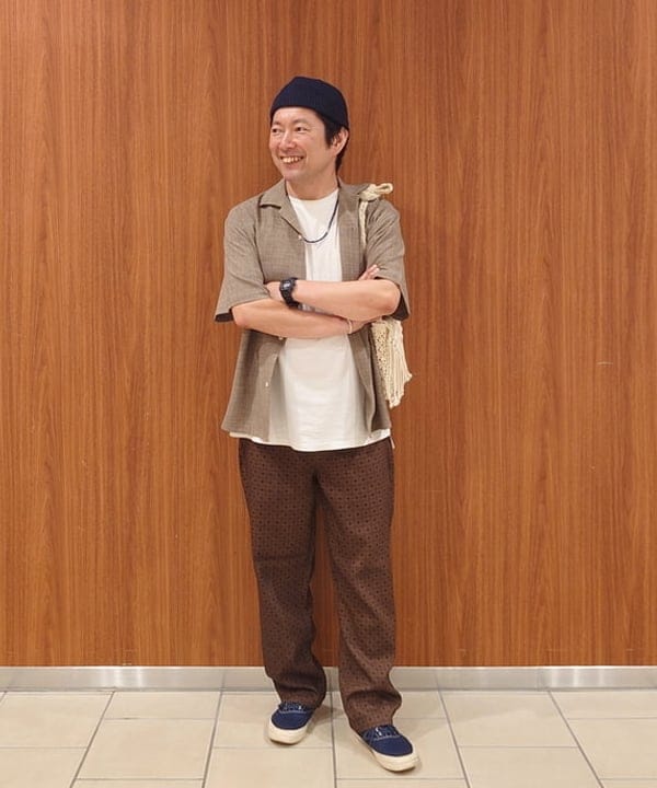 BEAMS HEARTのポリメランジ オープンカラーシャツ(吸水速乾)を使ったコーディネートを紹介します。｜Rakuten Fashion(楽天ファッション／旧楽天ブランドアベニュー)6081390
