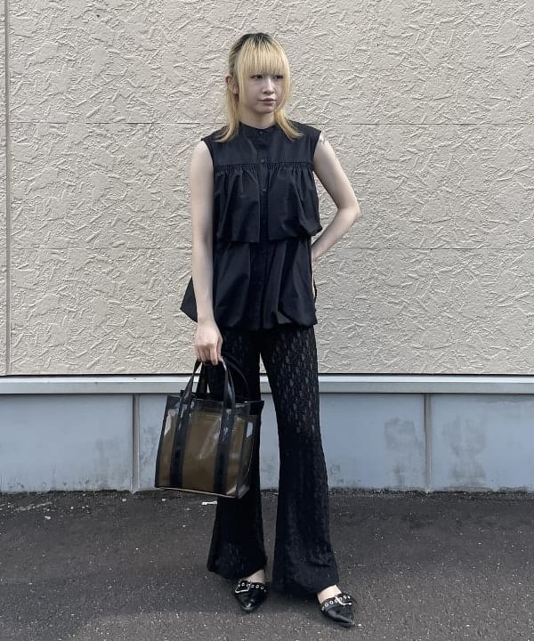 BEAMS HEARTの【洗濯機洗い可】ダブル レイヤー バルーン ブラウス 25SS ノースリーブ シルエット デザイントップスを使ったコーディネートを紹介します。｜Rakuten Fashion(楽天ファッション／旧楽天ブランドアベニュー)6081406