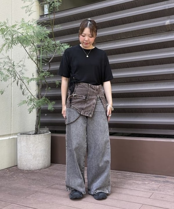 BEAMS WOMENのスリット シャーリング ラメ プルオーバーを使ったコーディネートを紹介します。｜Rakuten Fashion(楽天ファッション／旧楽天ブランドアベニュー)6081256