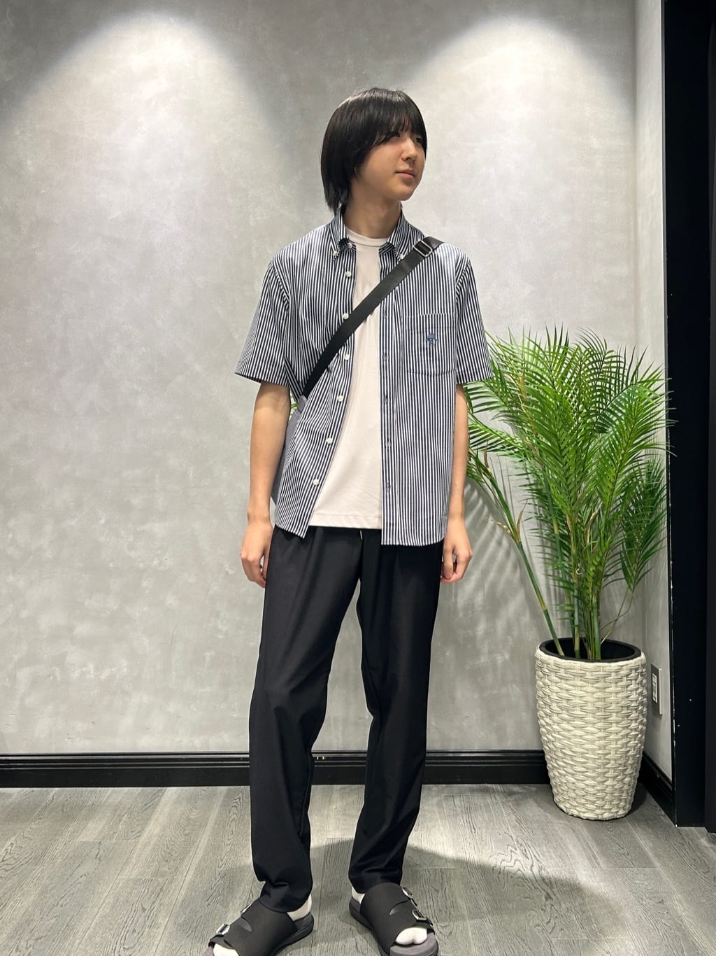 TAKEO KIKUCHIの【COOL CITY WEAR】ストライプジャージ ボタンダウンシャツ /接触冷感を使ったコーディネートを紹介します。｜Rakuten Fashion(楽天ファッション／旧楽天ブランドアベニュー)6081612