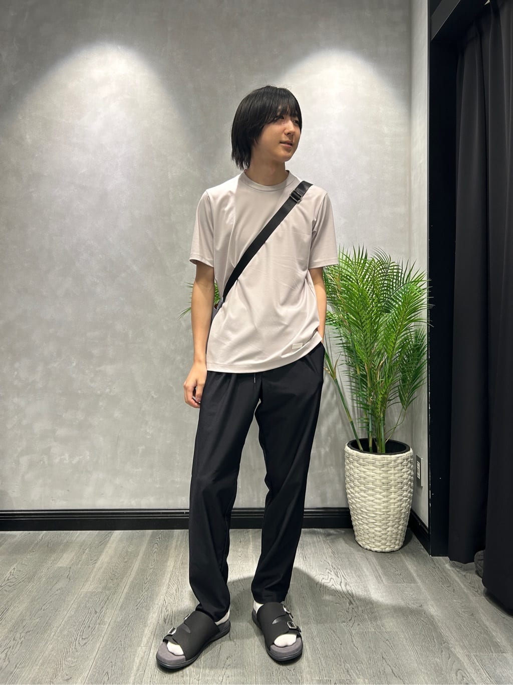 TAKEO KIKUCHIの【接触冷感】テーラード Tシャツを使ったコーディネートを紹介します。｜Rakuten Fashion(楽天ファッション／旧楽天ブランドアベニュー)6081614