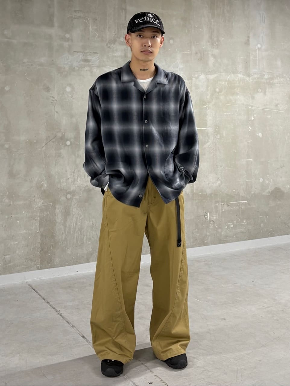 JOURNAL STANDARDのコーディネートを紹介します。｜Rakuten Fashion(楽天ファッション／旧楽天ブランドアベニュー)6080870