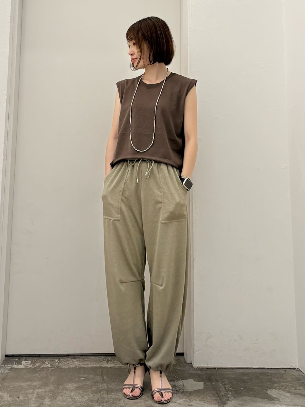 Green Parksの・Petit Fleur ノースリリネンライクニットを使ったコーディネートを紹介します。｜Rakuten Fashion(楽天ファッション／旧楽天ブランドアベニュー)6082733