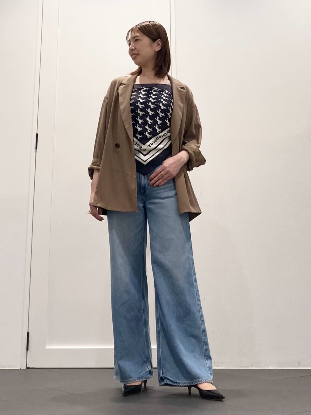 1er Arrondissementの【新型】サテンキャミソールを使ったコーディネートを紹介します。｜Rakuten Fashion(楽天ファッション／旧楽天ブランドアベニュー)6085230