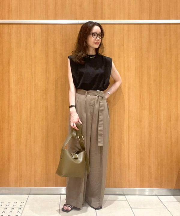 BEAMS HEARTのタック スリーブ プルオーバーを使ったコーディネートを紹介します。｜Rakuten Fashion(楽天ファッション／旧楽天ブランドアベニュー)6085412