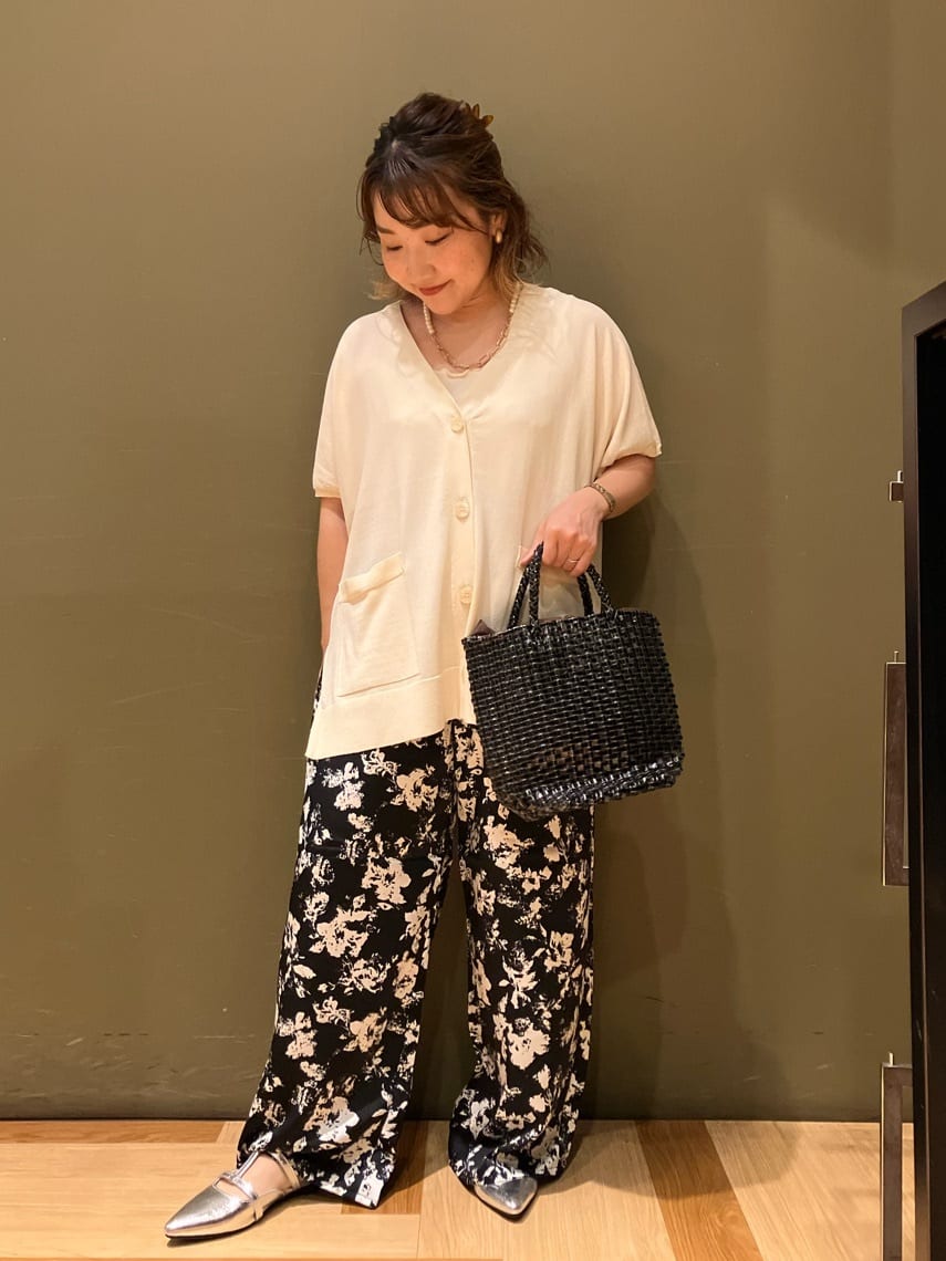 Green ParksのRUPIS.ポインテッドTストラップミュールを使ったコーディネートを紹介します。｜Rakuten Fashion(楽天ファッション／旧楽天ブランドアベニュー)6085715
