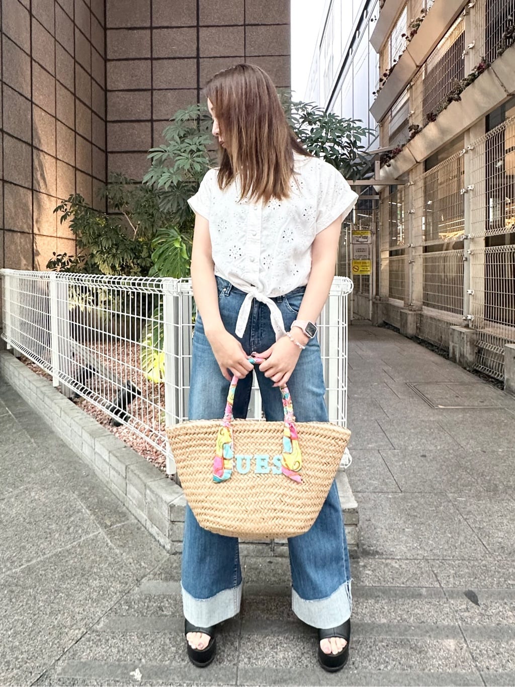 GUESS | GUESS かごバッグ (W)BEACH Straw Bag | Rakuten Fashion(楽天