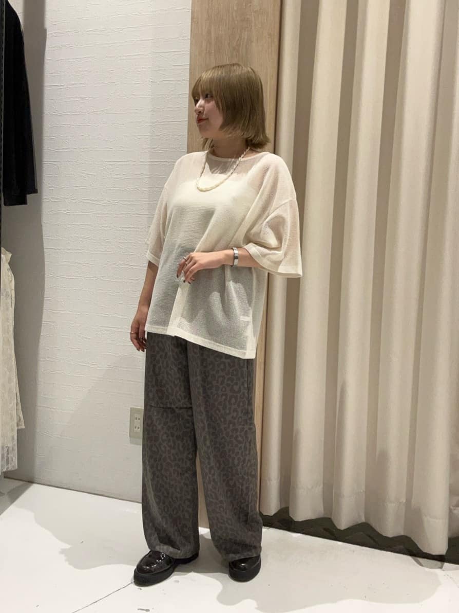 AMERICAN HOLICのSET メッシュプルオーバー+キャミソールを使ったコーディネートを紹介します。｜Rakuten Fashion(楽天ファッション／旧楽天ブランドアベニュー)6086845