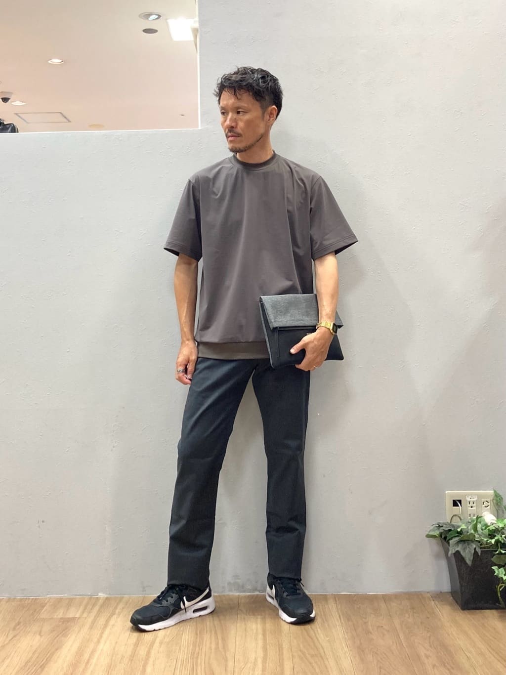 TAKEO KIKUCHIの【COOL CITY WEAR】テーラードTシャツ /接触冷感を使ったコーディネートを紹介します。｜Rakuten Fashion(楽天ファッション／旧楽天ブランドアベニュー)6088196