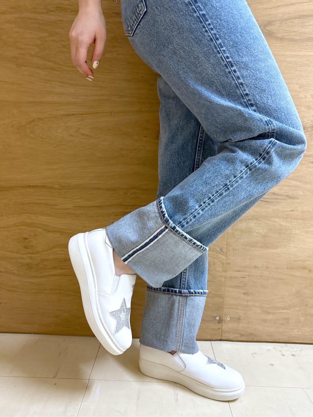 STACCATOのスターズライトスリッポンを使ったコーディネートを紹介します。｜Rakuten Fashion(楽天ファッション／旧楽天ブランドアベニュー)6088413