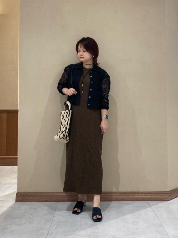 Vinのフラワーレースクロップドシャツを使ったコーディネートを紹介します。｜Rakuten Fashion(楽天ファッション／旧楽天ブランドアベニュー)6088743