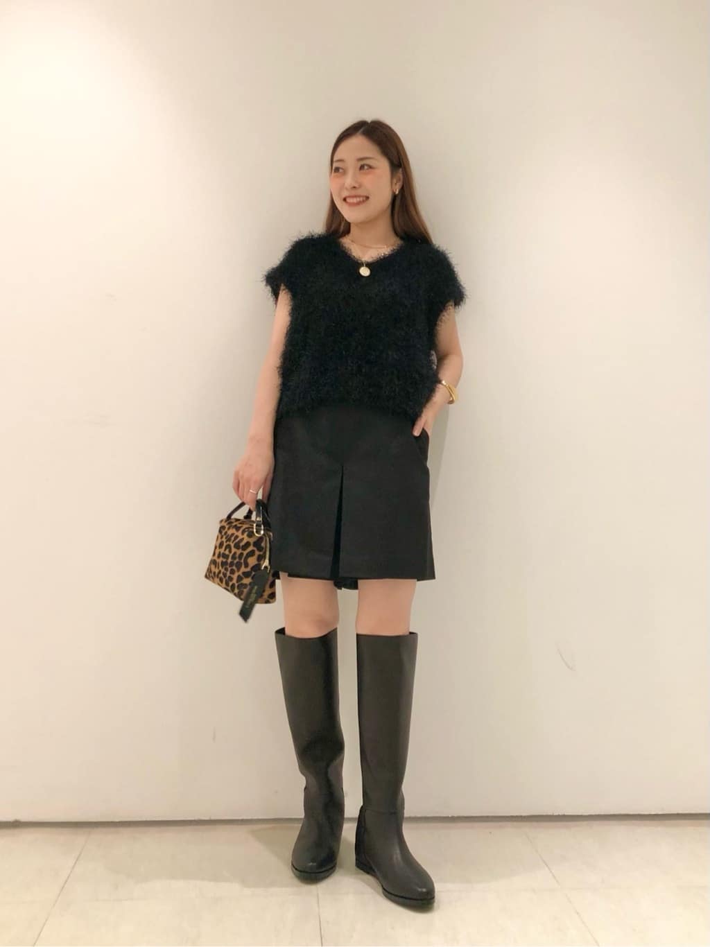 allurevilleのドライシャギープルオーバーを使ったコーディネートを紹介します。｜Rakuten Fashion(楽天ファッション／旧楽天ブランドアベニュー)6090136