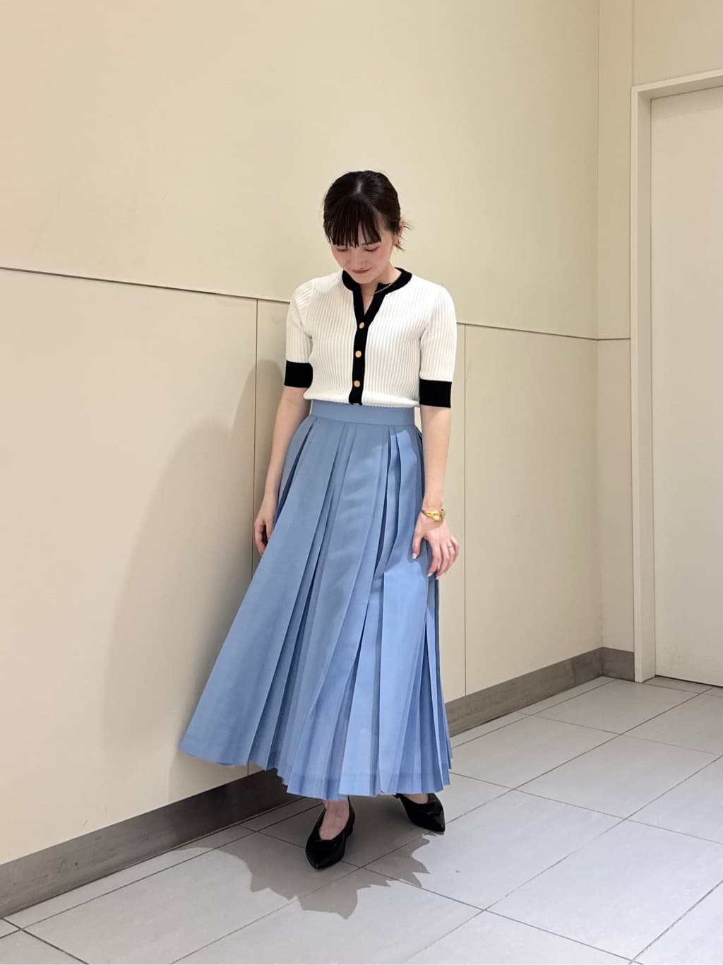 allureville | ◇ 【LOULOU WILLOUGHBY】バイカラーキーネック5分袖