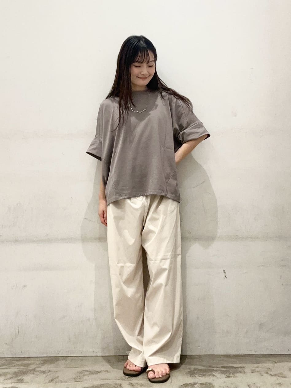 AMERICAN HOLICの接触冷感前後ニュアンスプルオーバーを使ったコーディネートを紹介します。｜Rakuten Fashion(楽天ファッション／旧楽天ブランドアベニュー)6093572