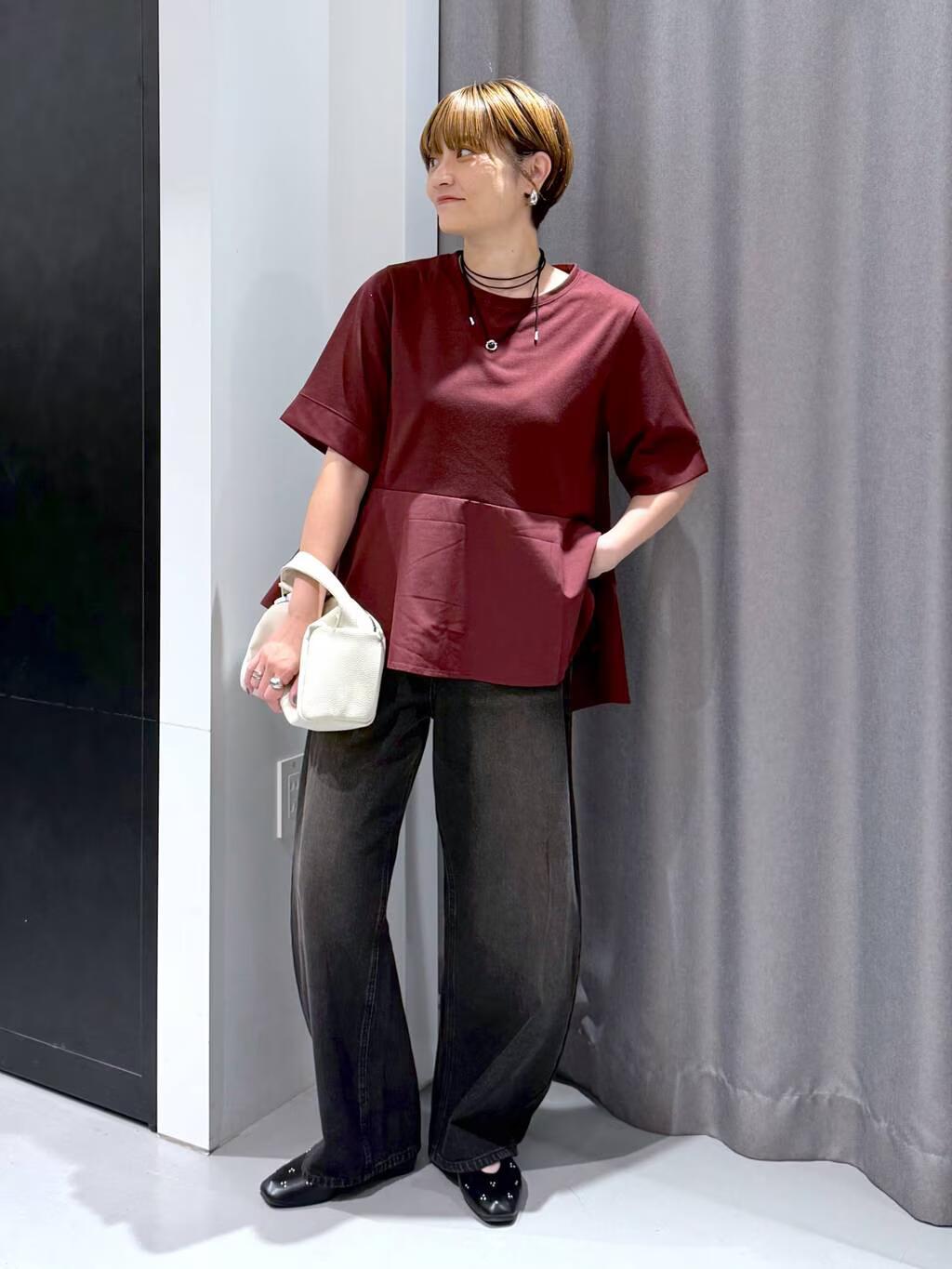 LAKOLEの異素材きりかえ半袖を使ったコーディネートを紹介します。｜Rakuten Fashion(楽天ファッション／旧楽天ブランドアベニュー)6094137