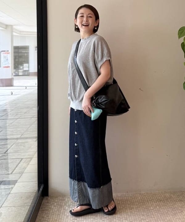 BEAMS HEARTのスウェット ロゴ 刺繍 プルオーバーを使ったコーディネートを紹介します。｜Rakuten Fashion(楽天ファッション／旧楽天ブランドアベニュー)6096152