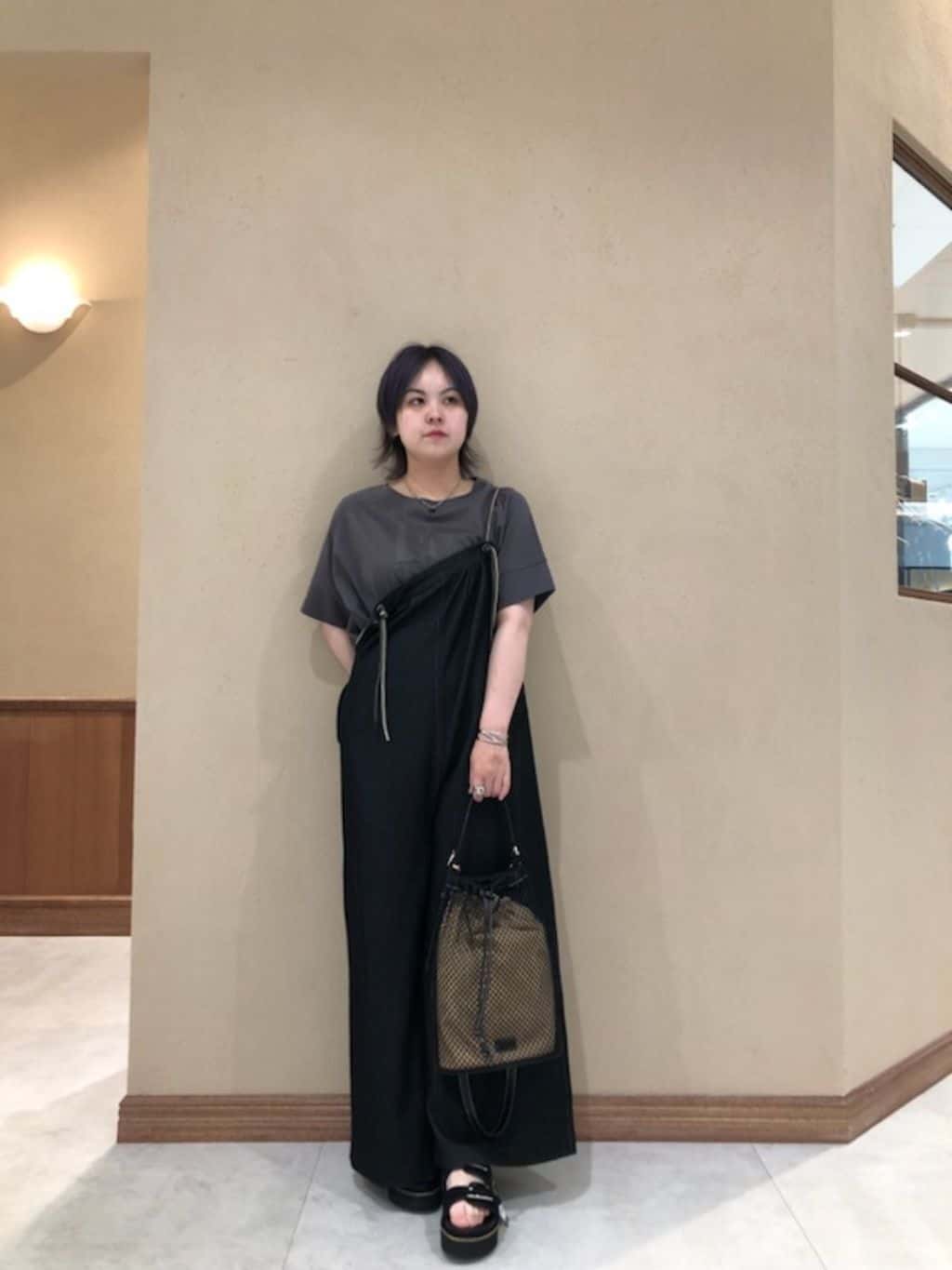 Vinのチェックロゴカットソーを使ったコーディネートを紹介します。｜Rakuten Fashion(楽天ファッション／旧楽天ブランドアベニュー)6097680