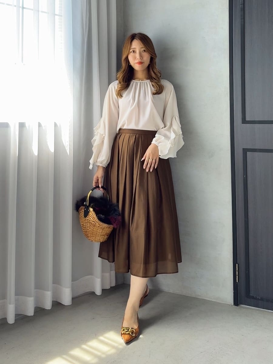 Viaggio Bluのラッフルブラウス≪洗濯機で洗える≫を使ったコーディネートを紹介します。｜Rakuten Fashion(楽天ファッション／旧楽天ブランドアベニュー)6098059