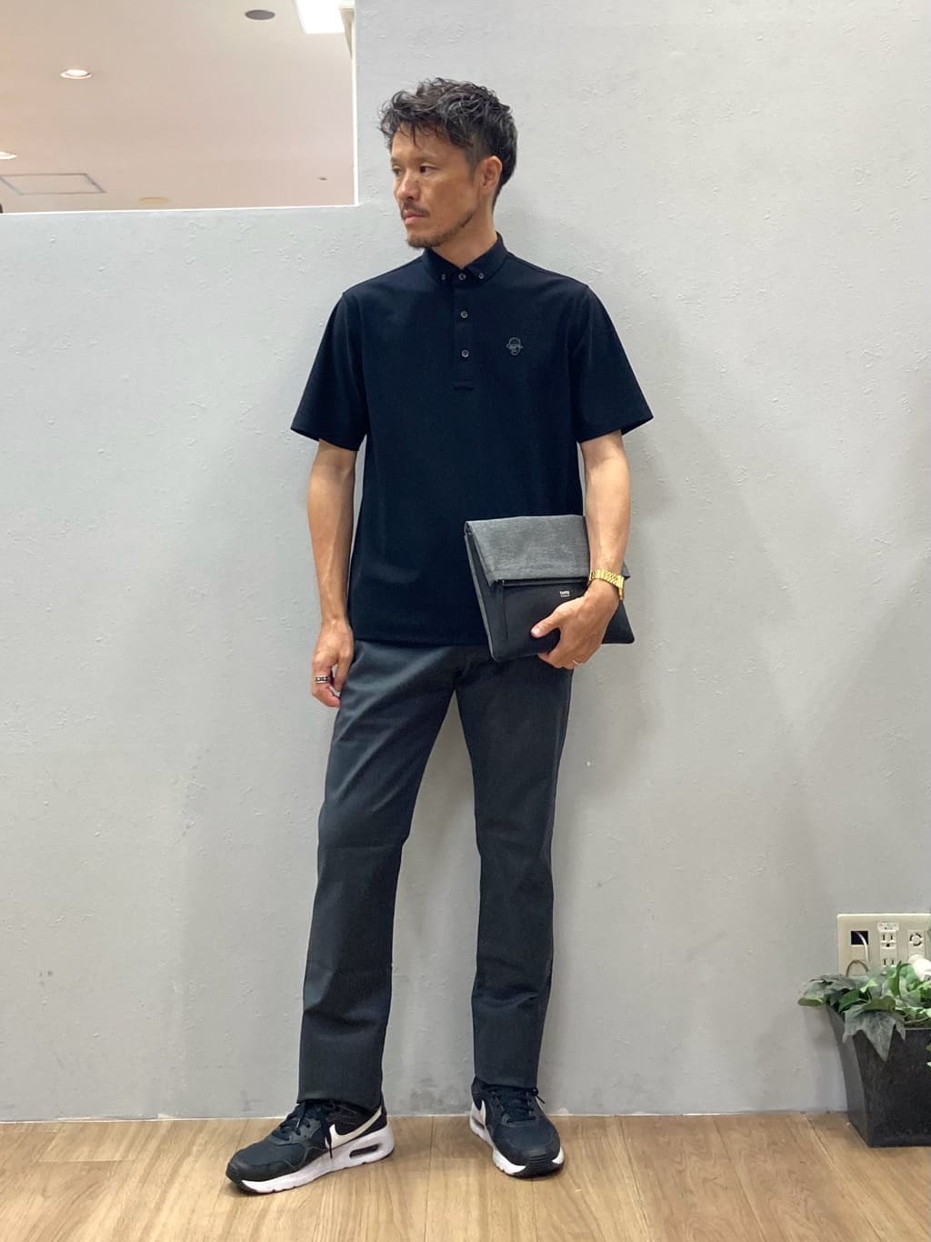 TAKEO KIKUCHIの【COOL CITY WEAR】エアートール ポロシャツ /接触冷感・通気性を使ったコーディネートを紹介します。｜Rakuten Fashion(楽天ファッション／旧楽天ブランドアベニュー)6100247