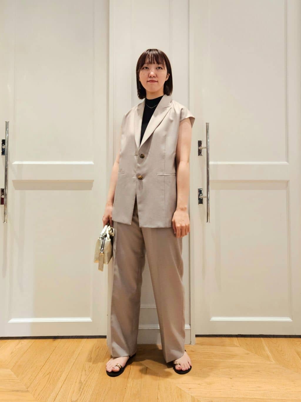 allurevilleのエアリービエラテーラードジレを使ったコーディネートを紹介します。｜Rakuten Fashion(楽天ファッション／旧楽天ブランドアベニュー)6100902