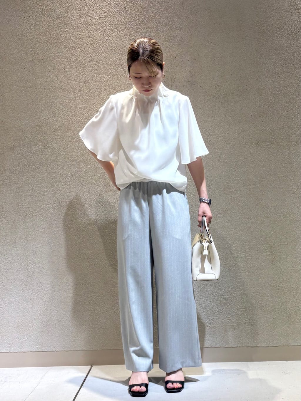 Vinのストライプリラクシーワイドパンツを使ったコーディネートを紹介します。｜Rakuten Fashion(楽天ファッション／旧楽天ブランドアベニュー)6105784