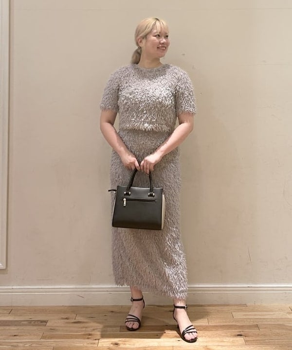 BEAMS HEARTのフェザー ハーフスリーブ プルオーバーを使ったコーディネートを紹介します。｜Rakuten Fashion(楽天ファッション／旧楽天ブランドアベニュー)6106580