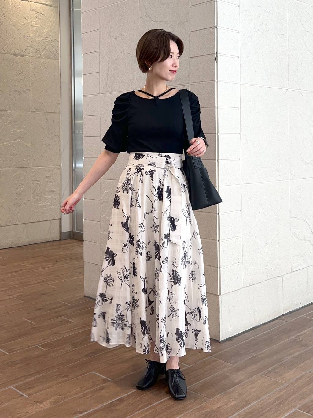 mysty womanのアソートシアージャカードスカートを使ったコーディネートを紹介します。｜Rakuten Fashion(楽天ファッション／旧楽天ブランドアベニュー)6106562