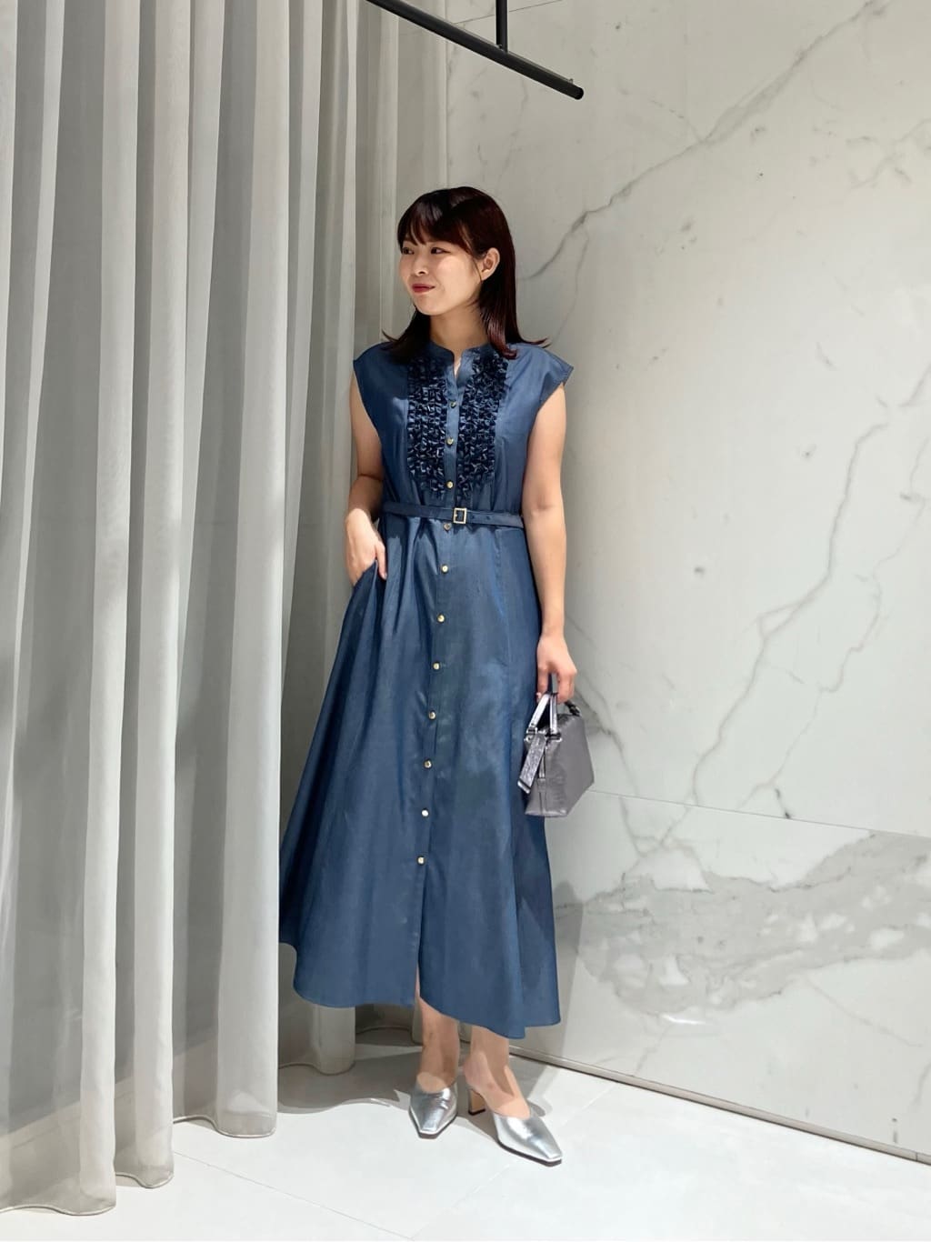 allurevilleのスクエアトウミュールを使ったコーディネートを紹介します。｜Rakuten Fashion(楽天ファッション／旧楽天ブランドアベニュー)6107342