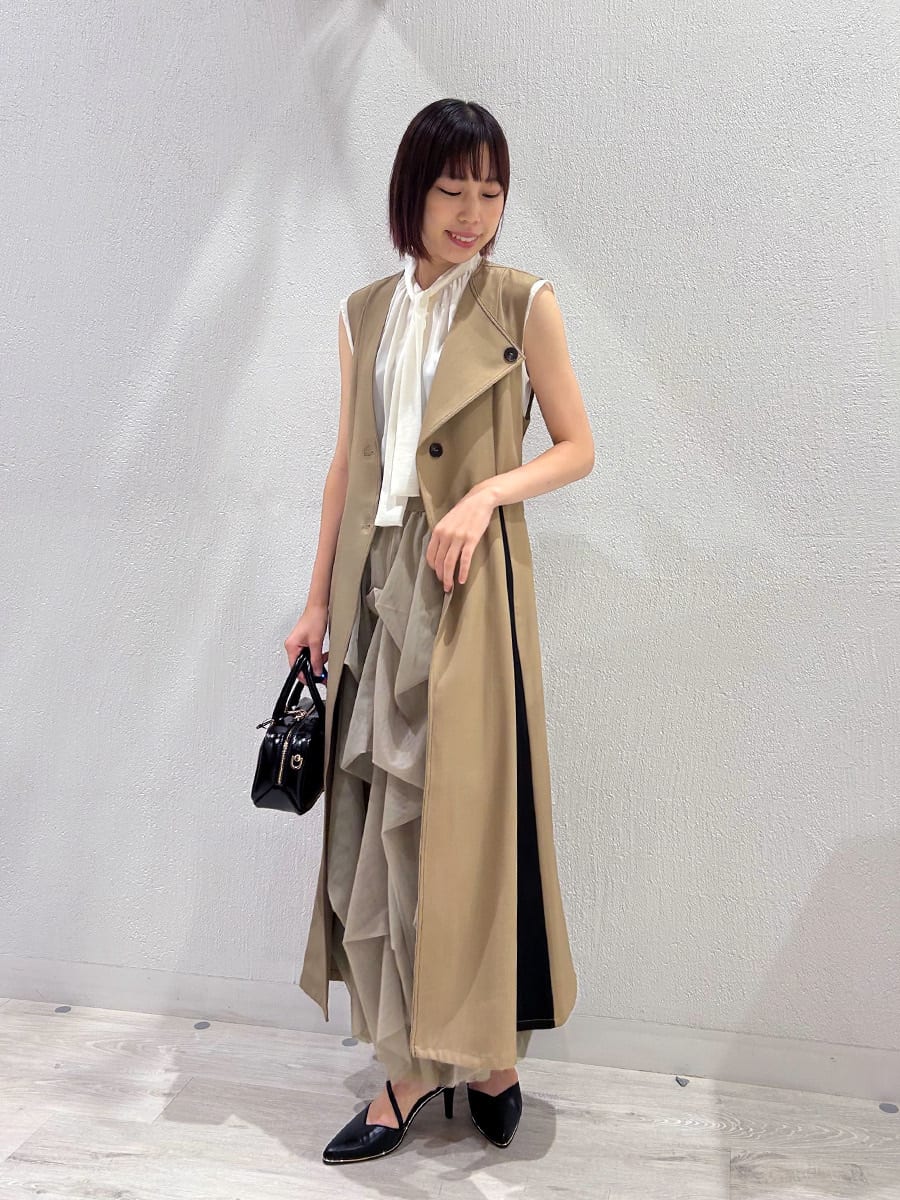 Vinのアシンメトリーラペル配色ジレワンピースを使ったコーディネートを紹介します。｜Rakuten Fashion(楽天ファッション／旧楽天ブランドアベニュー)6107536