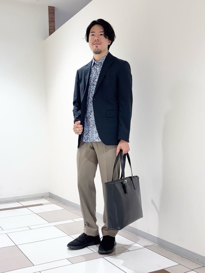 TAKEO KIKUCHIの【抗菌防臭】COOL DOTS(R)ドビープリント ジャケットを使ったコーディネートを紹介します。｜Rakuten Fashion(楽天ファッション／旧楽天ブランドアベニュー)6112670