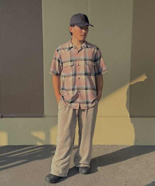 BEAMS HEARTのスノーウォッシュ スウェットパンツを使ったコーディネートを紹介します。｜Rakuten Fashion(楽天ファッション／旧楽天ブランドアベニュー)6113506