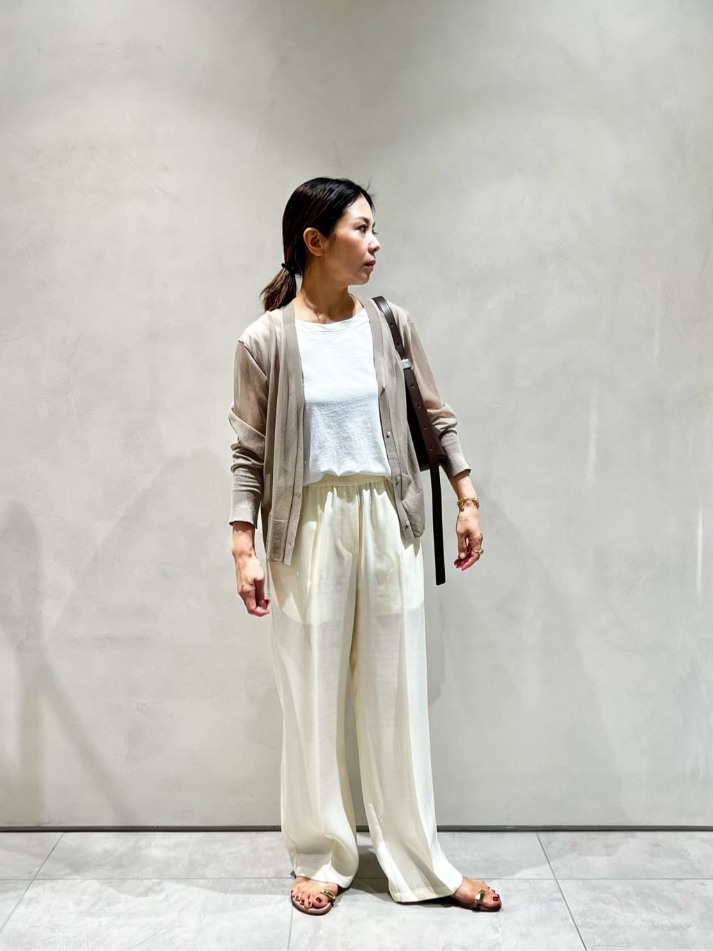 UNITED ARROWS LTD. OUTLET | <conte>シアー Vネックカーディガン