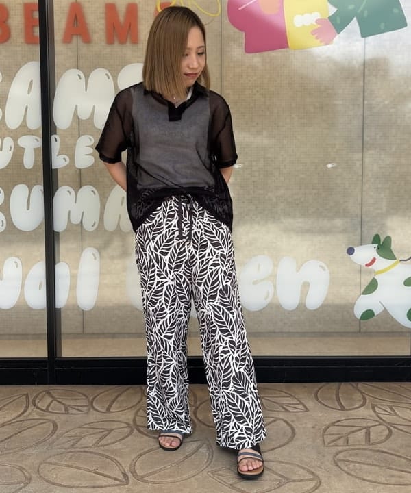 BEAMS HEARTのアシメ カットアウト タンクトップを使ったコーディネートを紹介します。｜Rakuten Fashion(楽天ファッション／旧楽天ブランドアベニュー)6116511