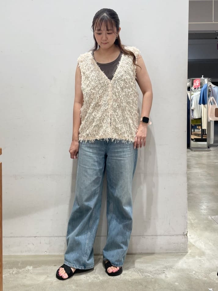 AMERICAN HOLICの【前後2WAY】フリンジベストを使ったコーディネートを紹介します。｜Rakuten Fashion(楽天ファッション／旧楽天ブランドアベニュー)6121483