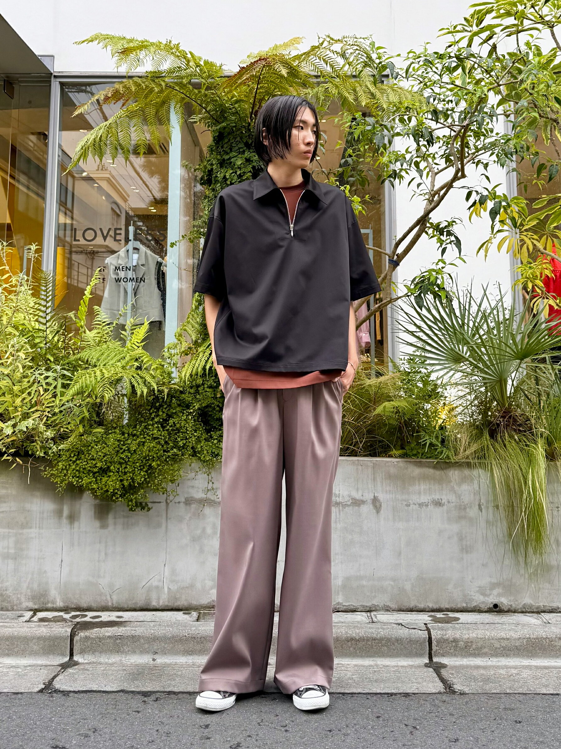 LOVELESSのシャンブレーサテンハーフジップポロを使ったコーディネートを紹介します。｜Rakuten Fashion(楽天ファッション／旧楽天ブランドアベニュー)6121855