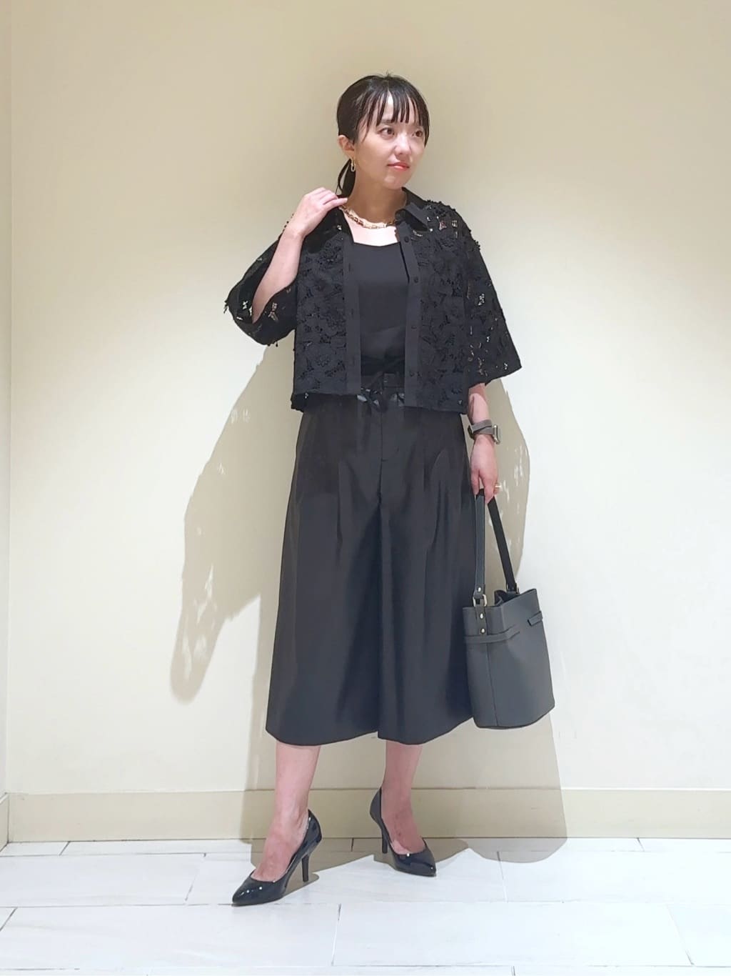 ANAYI | レース刺繍クロップドシャツ | Rakuten Fashion(楽天