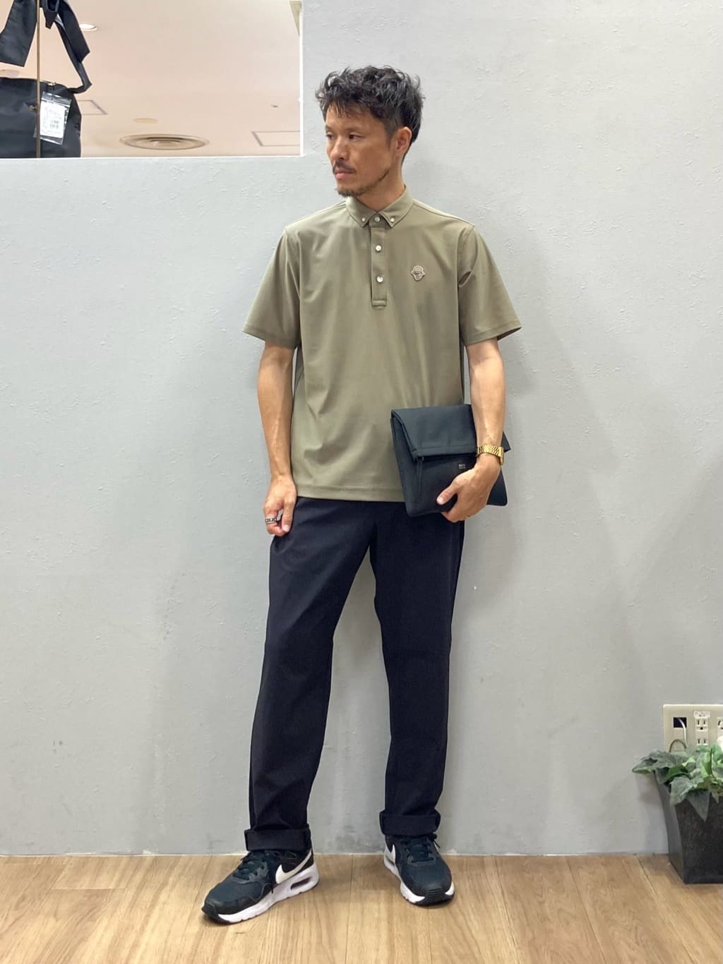 TAKEO KIKUCHIの【COOL CITY WEAR】エアートール ポロシャツ /接触冷感・通気性を使ったコーディネートを紹介します。｜Rakuten Fashion(楽天ファッション／旧楽天ブランドアベニュー)6126340
