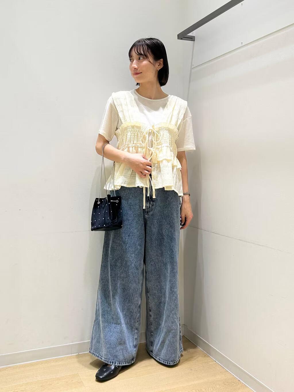 LAKOLEのモールストライプビスチェを使ったコーディネートを紹介します。｜Rakuten Fashion(楽天ファッション／旧楽天ブランドアベニュー)6127231