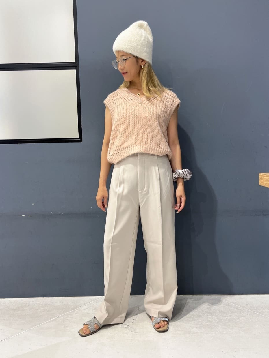 AMERICAN HOLICの【選べる丈】甘編みニットベストを使ったコーディネートを紹介します。｜Rakuten Fashion(楽天ファッション／旧楽天ブランドアベニュー)6127916