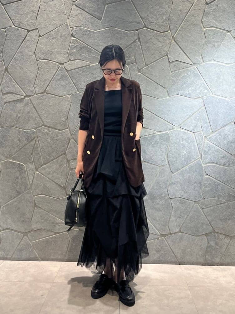 Vinのメッシュベロアテーラードジャケットを使ったコーディネートを紹介します。｜Rakuten Fashion(楽天ファッション／旧楽天ブランドアベニュー)6131310