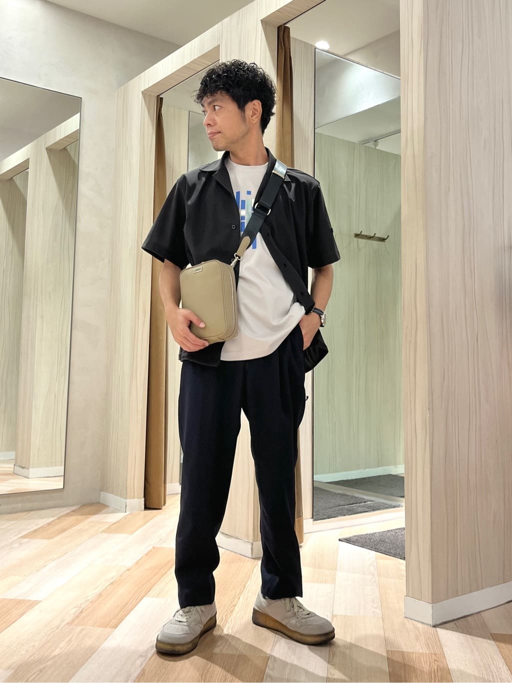 TAKEO KIKUCHIの【COOL CITY WEAR】エアートール オープンカラーシャツ /接触冷感・通気性を使ったコーディネートを紹介します。｜Rakuten Fashion(楽天ファッション／旧楽天ブランドアベニュー)6136561