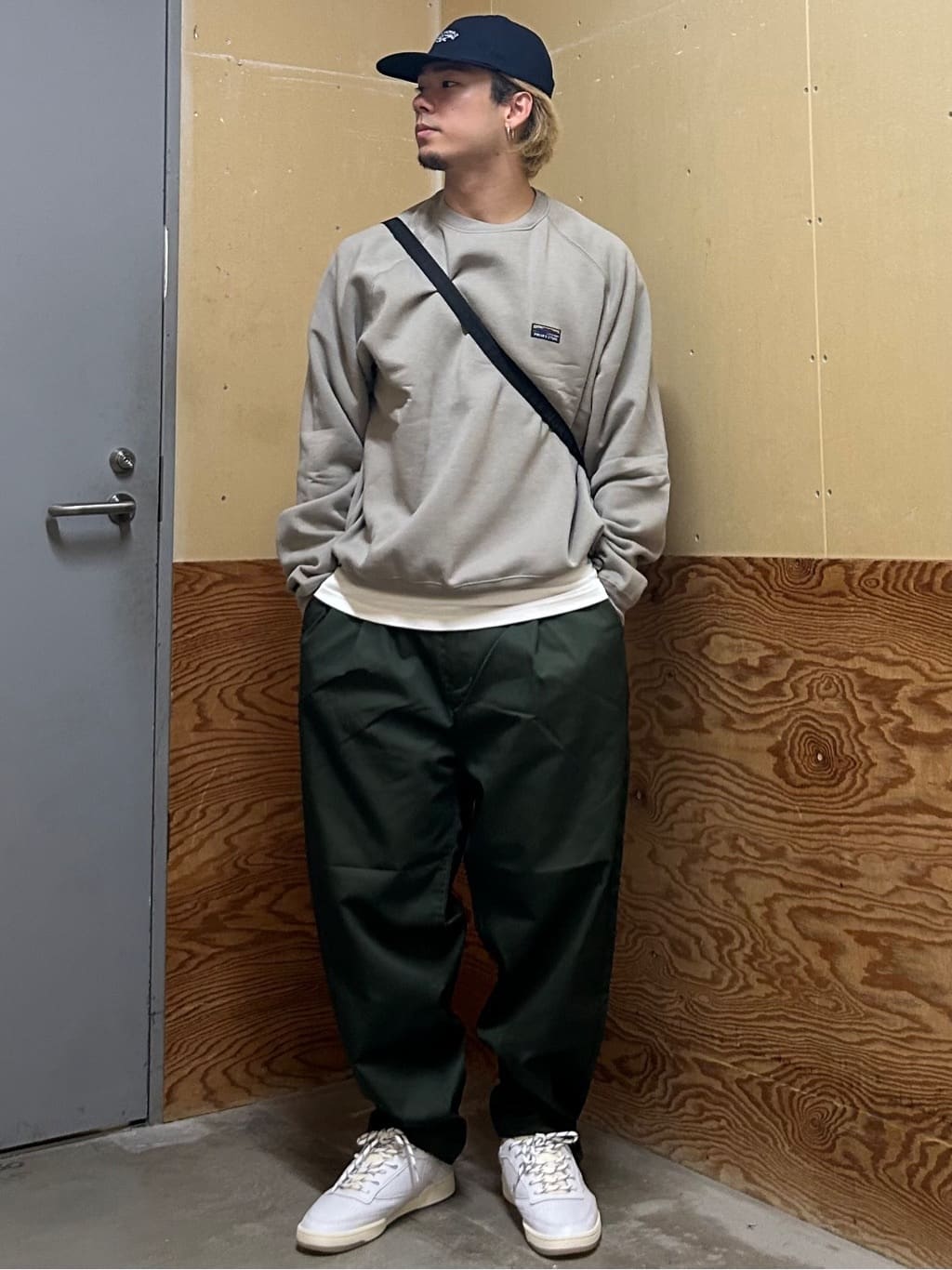 FREAK'S STORE | ビッグシルエット ワンポイントロゴ ラグランスリーブ