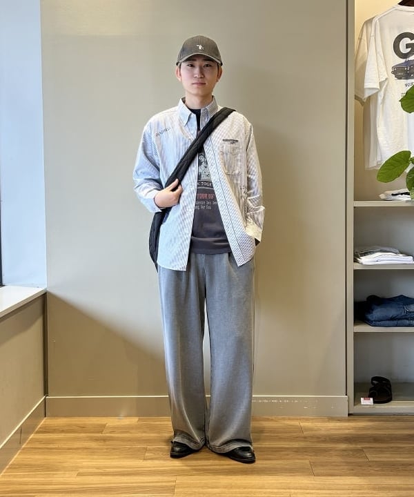 BEAMS HEARTのレタード オックスフォード ボタンダウンシャツを使ったコーディネートを紹介します。｜Rakuten Fashion(楽天ファッション／旧楽天ブランドアベニュー)6140545