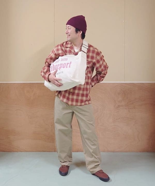 BEAMS HEARTのポリエステル レーヨン オンブレーチェック シャツを使ったコーディネートを紹介します。｜Rakuten Fashion(楽天ファッション／旧楽天ブランドアベニュー)6140897