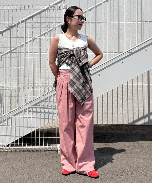 BEAMS HEARTのアシメ カットアウト タンクトップを使ったコーディネートを紹介します。｜Rakuten Fashion(楽天ファッション／旧楽天ブランドアベニュー)6140903