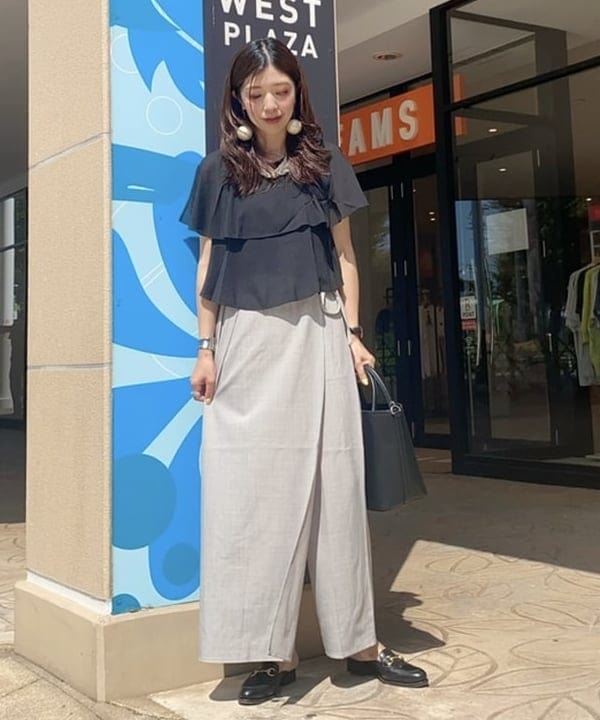 BEAMS HEARTのフリル ケープ ブラウスを使ったコーディネートを紹介します。｜Rakuten Fashion(楽天ファッション／旧楽天ブランドアベニュー)6144024