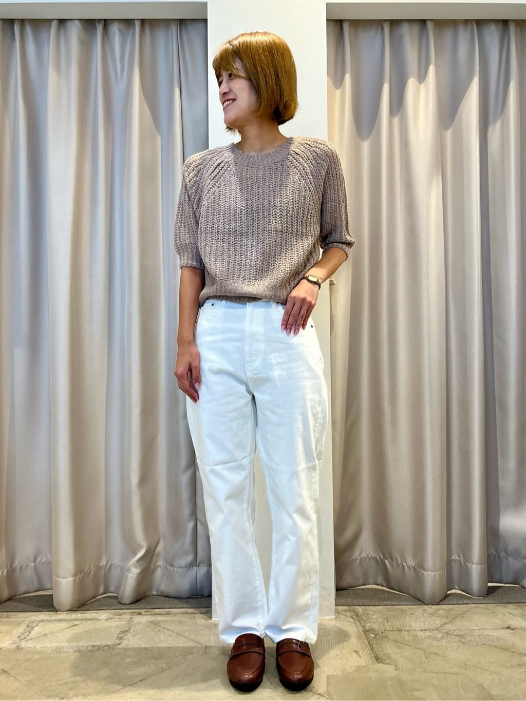 AMERICAN HOLICのモヘヤ風シアー半袖ニットトップスを使ったコーディネートを紹介します。｜Rakuten Fashion(楽天ファッション／旧楽天ブランドアベニュー)6145027