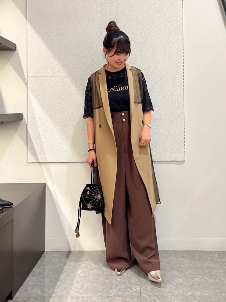 Vinのチュールドッキングトレンチジレを使ったコーディネートを紹介します。｜Rakuten Fashion(楽天ファッション／旧楽天ブランドアベニュー)6151349