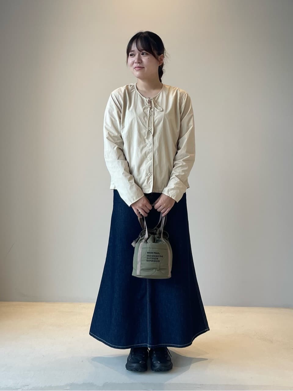 Snow PeakのGarment Dyed Blouseを使ったコーディネートを紹介します。｜Rakuten Fashion(楽天ファッション／旧楽天ブランドアベニュー)6154769